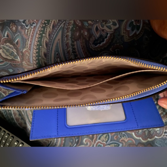 Advent Blue Kate Spade clutch - Picture 4 of 4